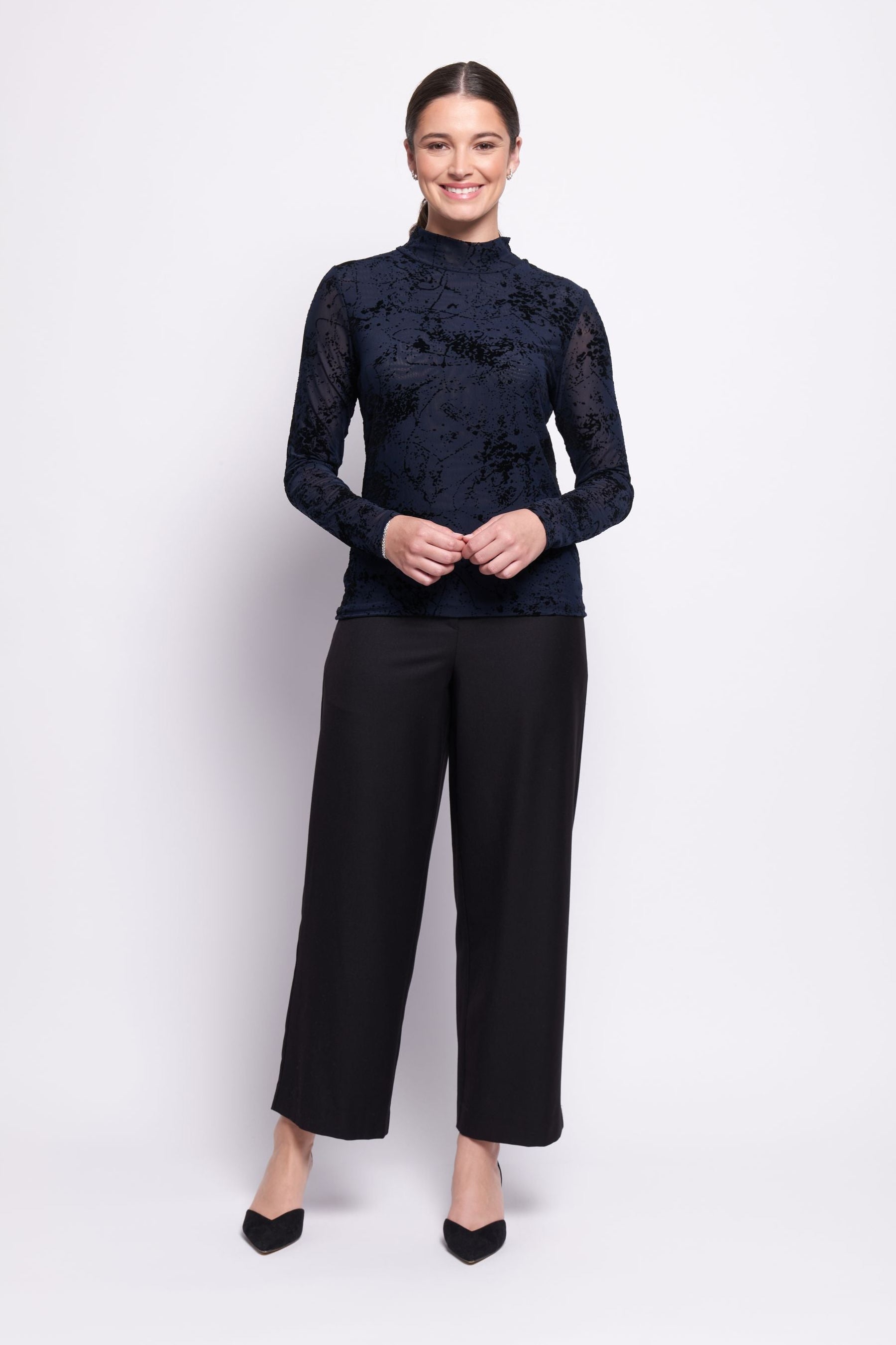 Foil International Velvet Top