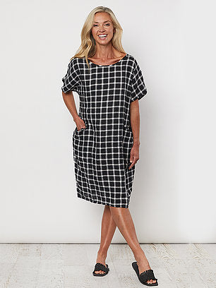h & v check side pocket dress