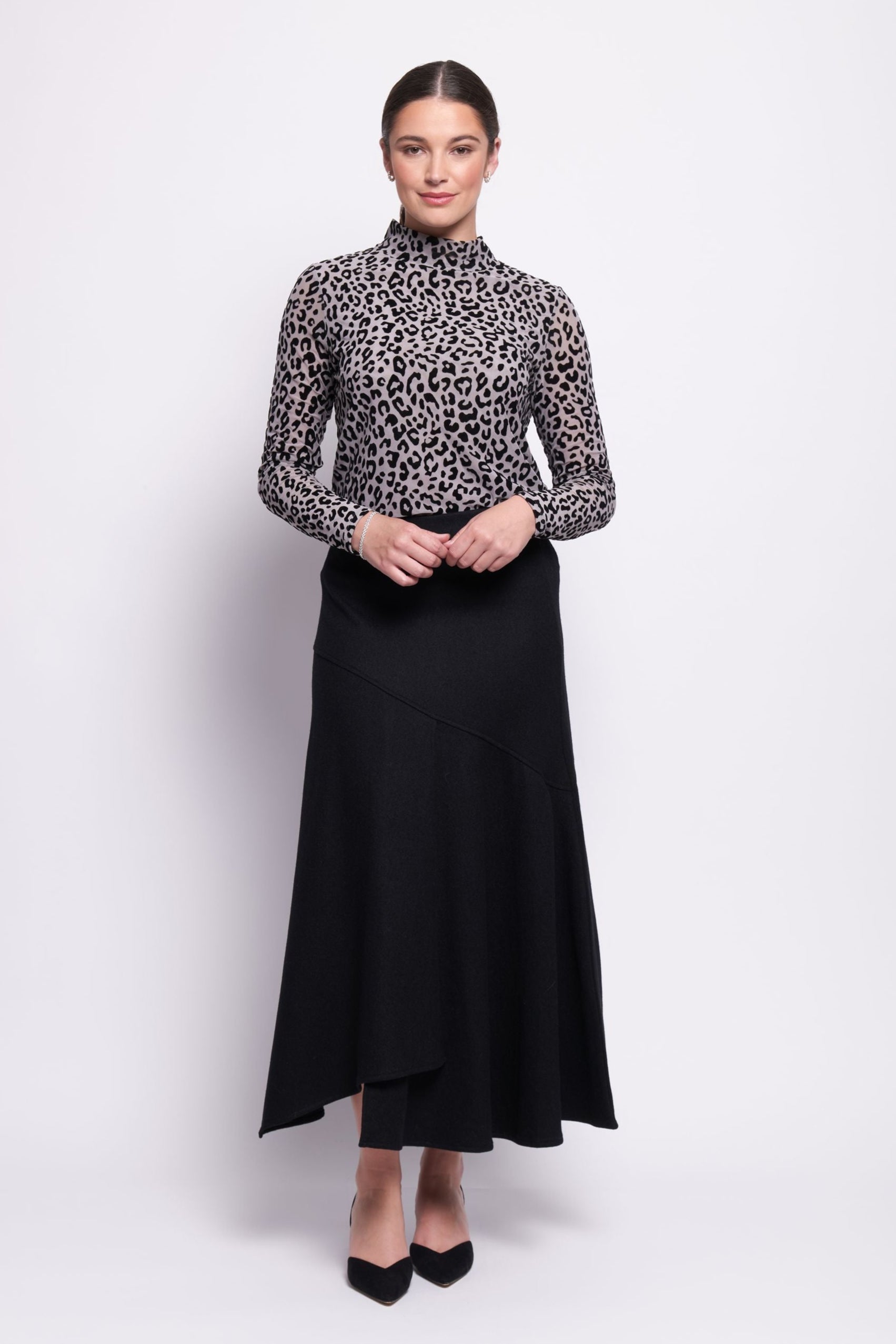 Foil International Velvet Top