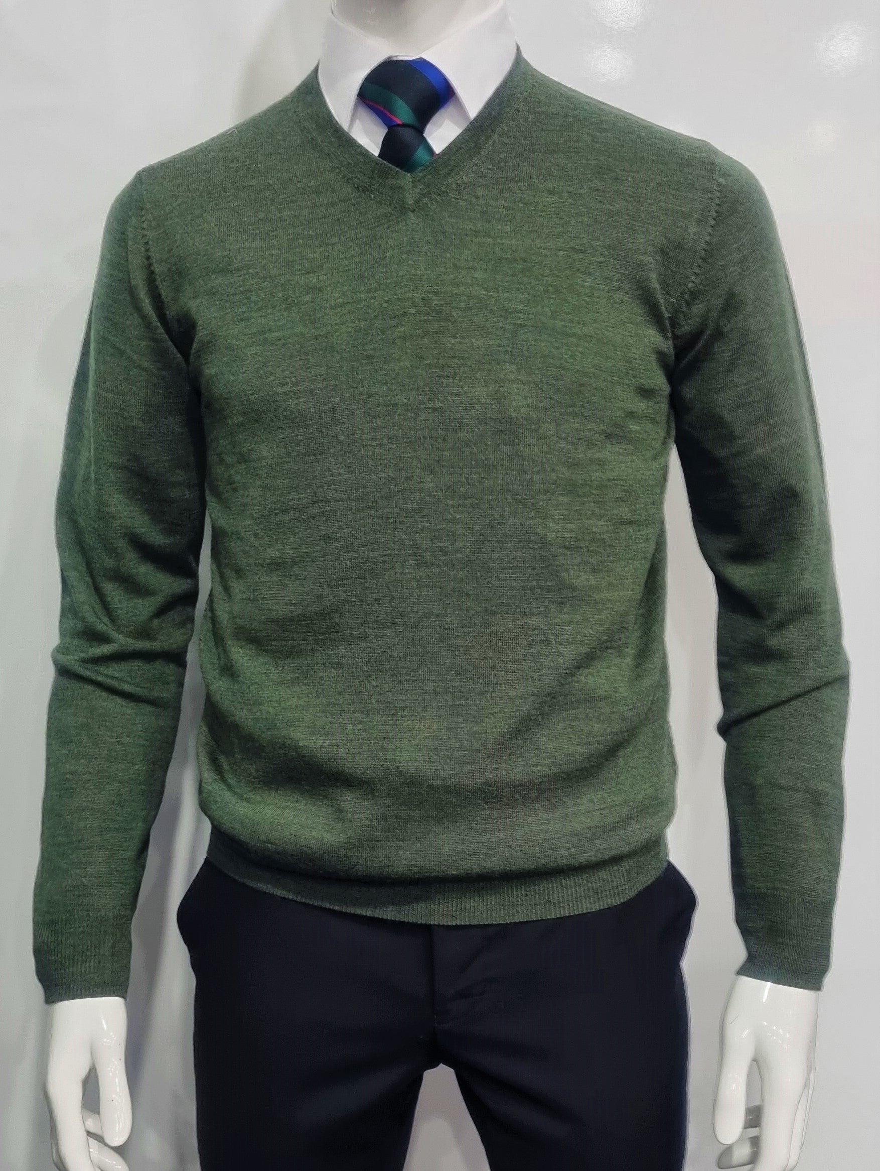 ANSETT Merino Wool Vee Olive