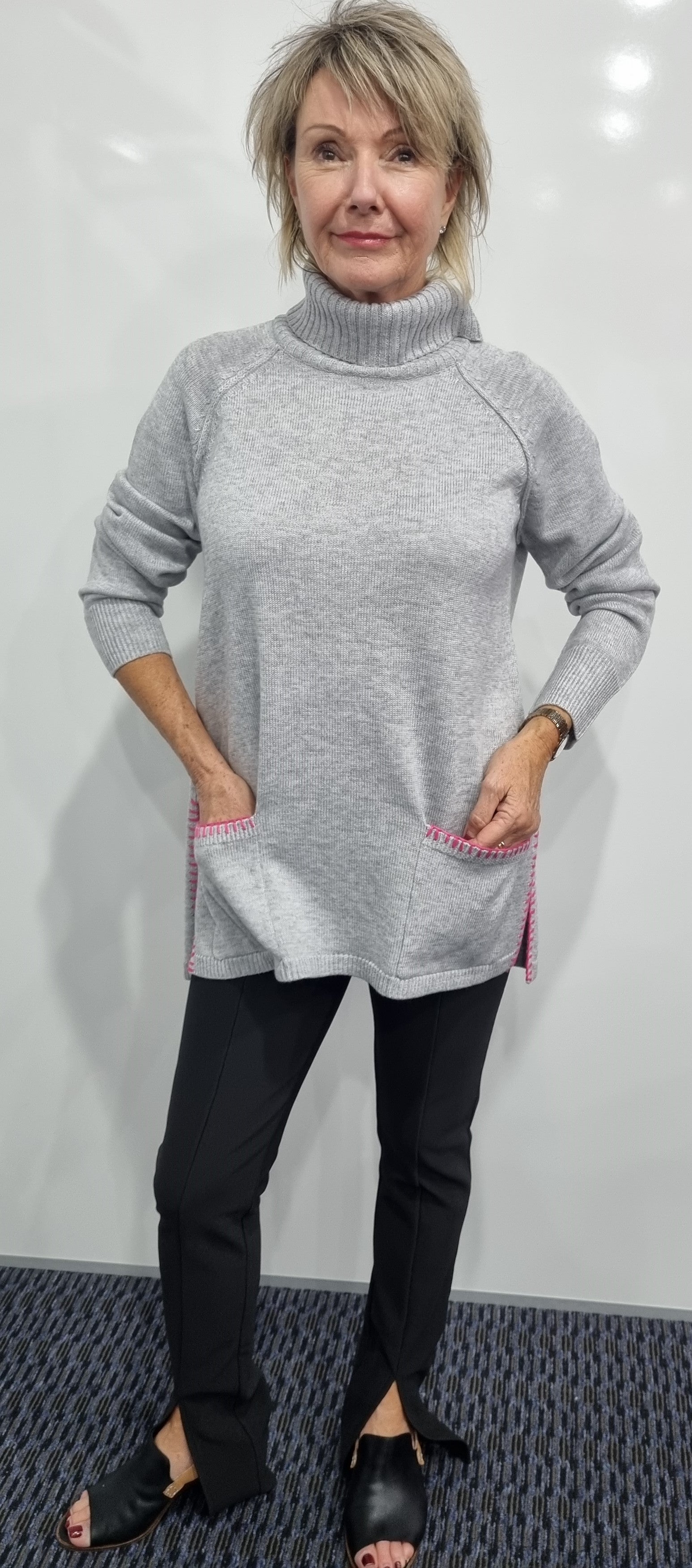 Pingpong Contrast Stitch Pullover